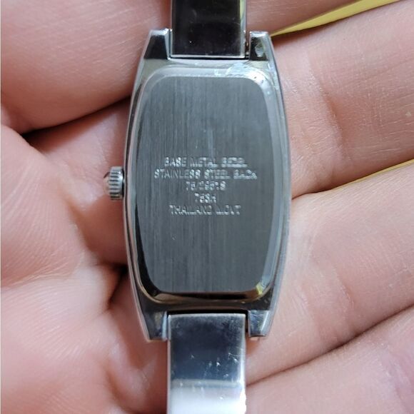 Armitron Now watch   - Picture 2 of 9